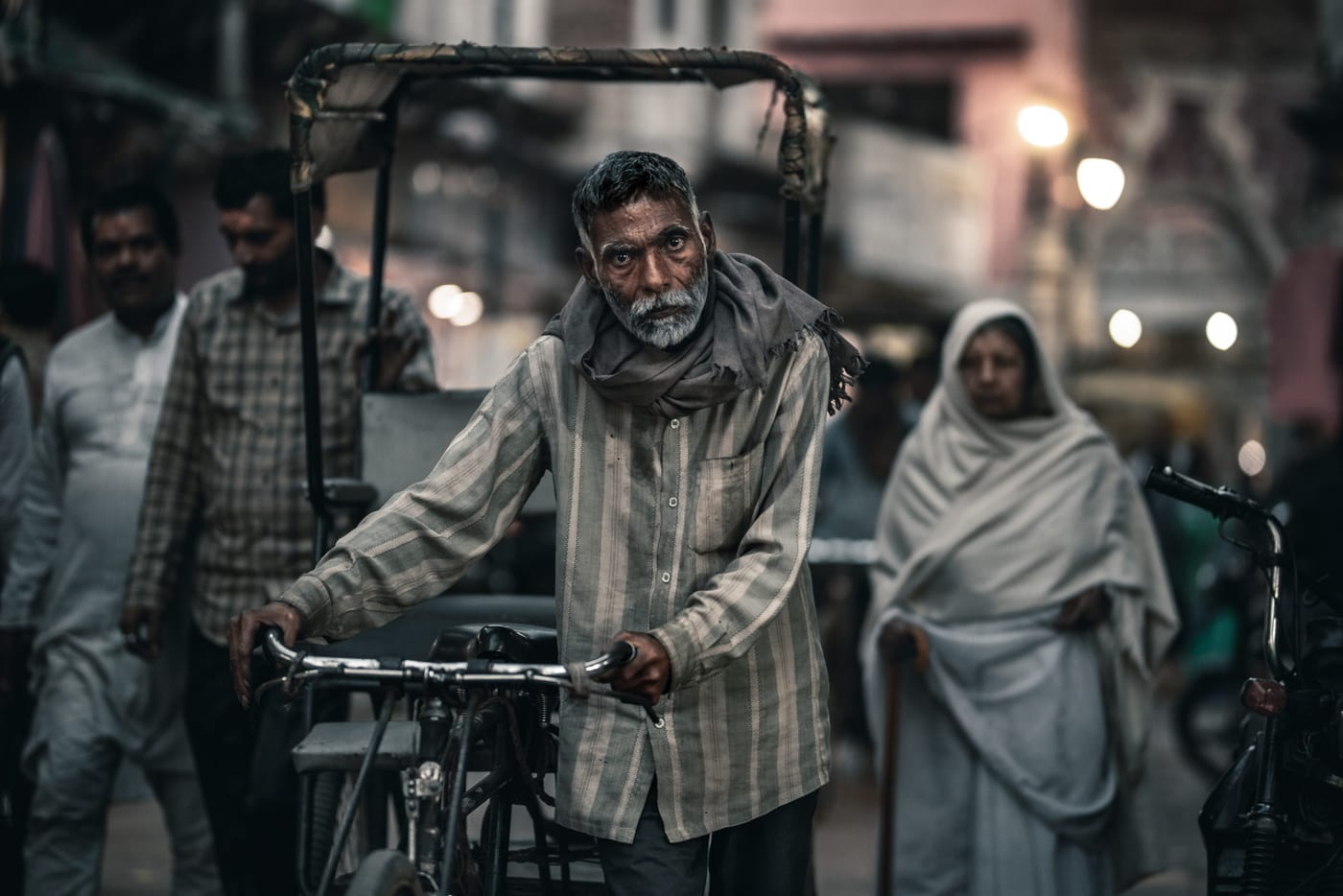 Street photo sample